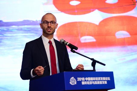 1541243510540633.png 祝兴祥会长在致辞中讲到